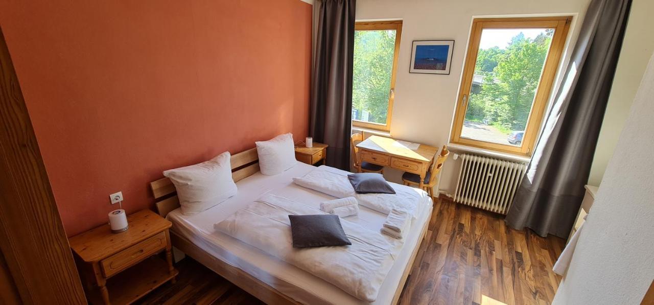 Hotel Bischoff Winnweiler מראה חיצוני תמונה